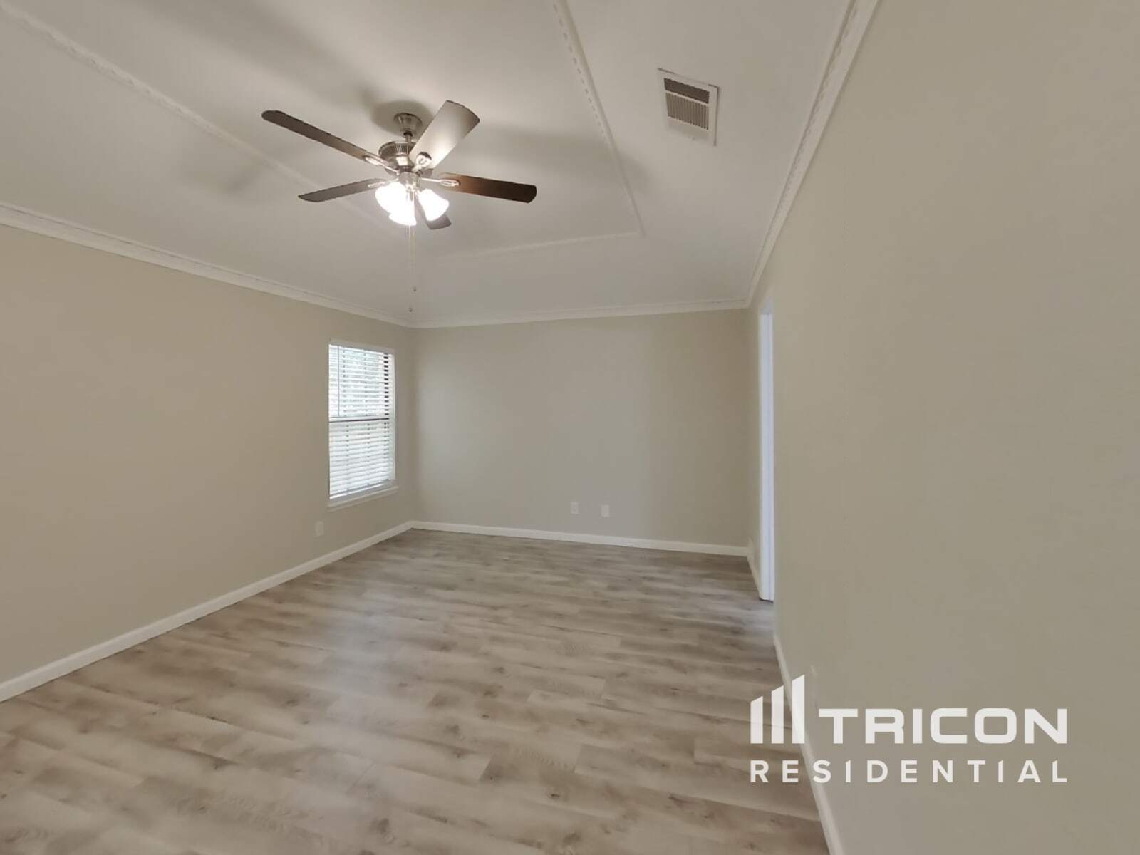 Building Photo - 1029 Twin Falls Dr