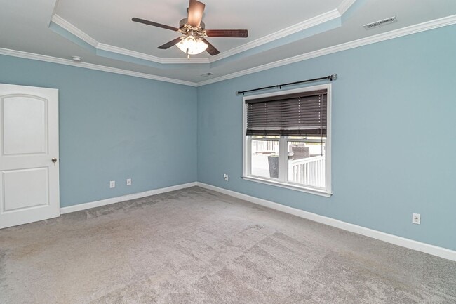 Building Photo - SPACIOUS Newer Construction Home in Pikevi...