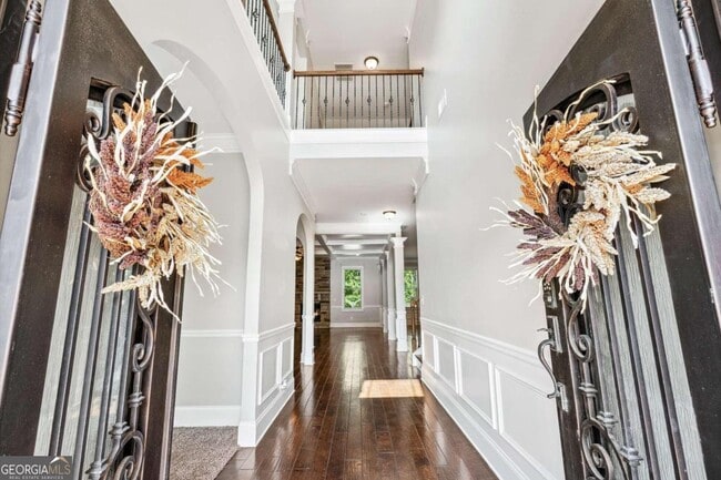 Building Photo - 2214 Golden Eagle Dr