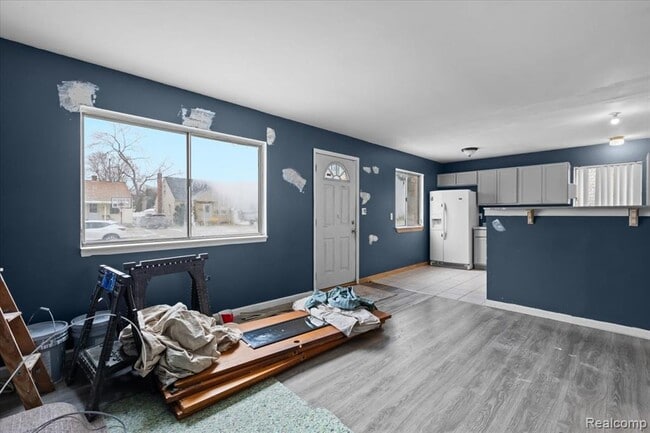 Building Photo - 5952 Banner St