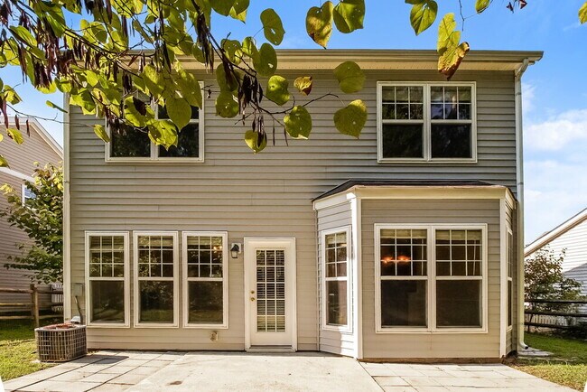 Building Photo - 10142 Old Carolina Dr