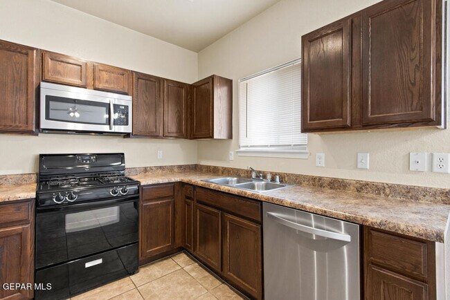 Building Photo - 7237 Jericho Tree Dr