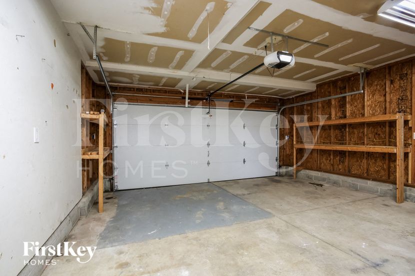 Building Photo - 3033 Olympic Club Dr