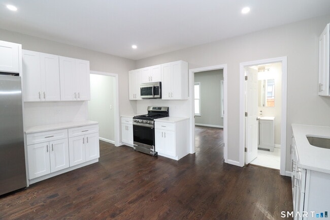 Building Photo - 354 Beechmont Ave