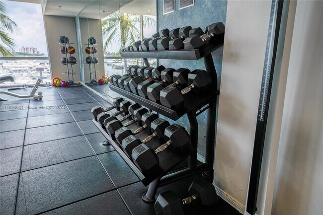 Building Photo - 90 Alton Rd