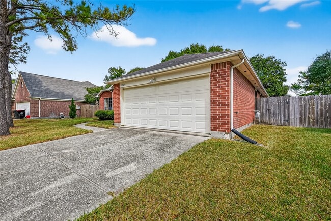 Building Photo - 8827 Boulder Springs Dr