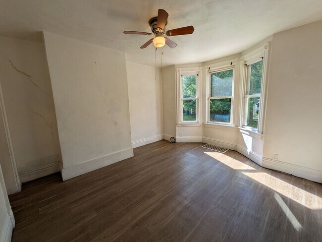 Building Photo - 3620 Grenada St