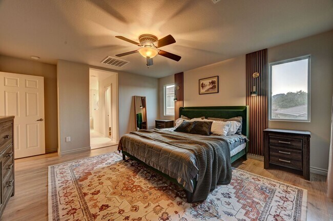 Building Photo - Spacious Summerlin Home Featuring Casita a...