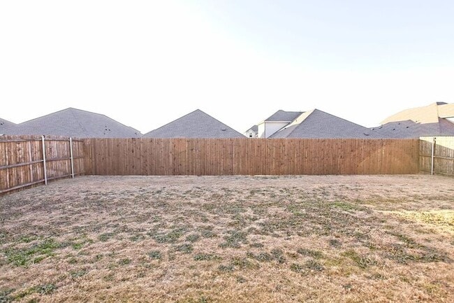 Building Photo - 1111 Emerald Gate Dr