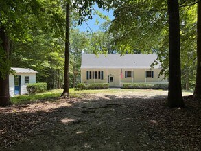 Building Photo - Incredible Home in New Kent County