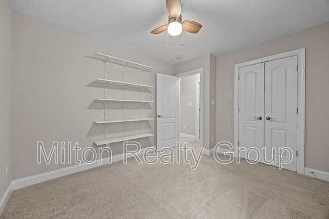 Building Photo - 95 Oxfordshire Dr