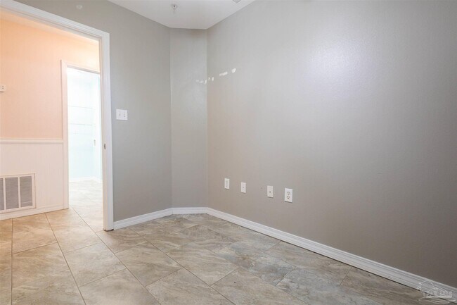 Building Photo - 1409 US-98