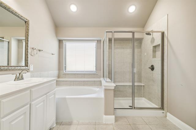 Building Photo - 410 Oleander Dr