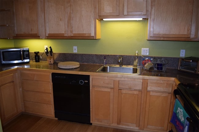 Building Photo - 4727 Tantra Dr