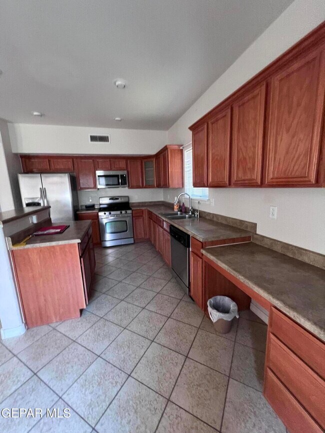 Building Photo - 12688 Tierra Alexis Dr