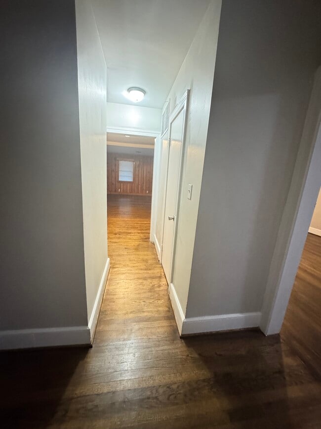 Building Photo - 628 Eastern Ave