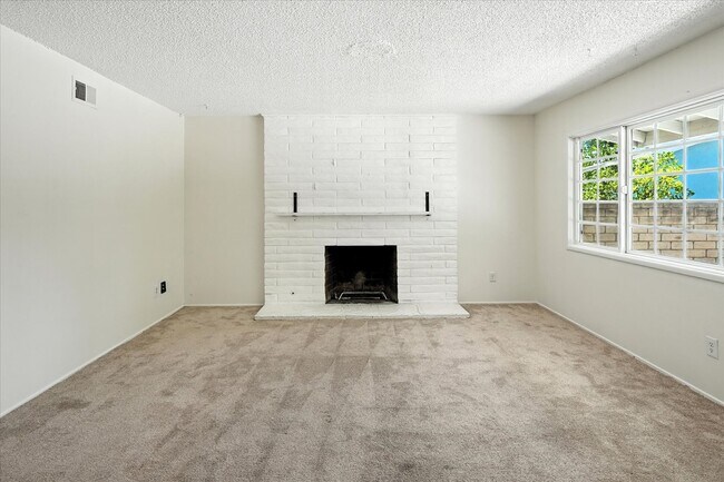 Building Photo - 8846 Laramie Ave