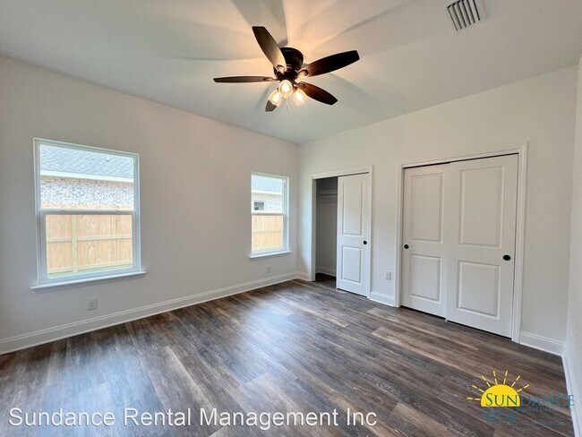 Building Photo - 5 br, 3 bath House - 48 B Longwood Drive