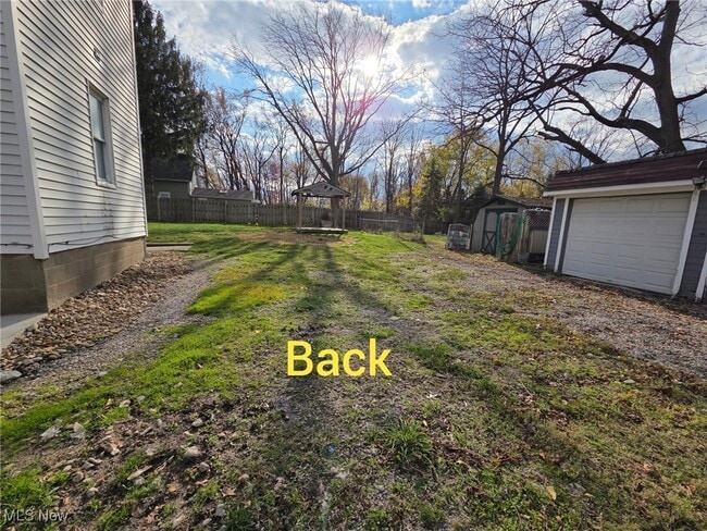 Building Photo - 3658 W 58th St