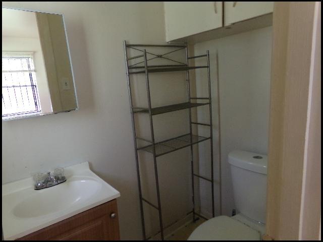 Building Photo - 48 S Wakefield Dr