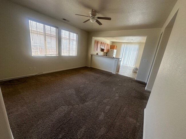 Building Photo - Four Bedroom Home For Rent!!