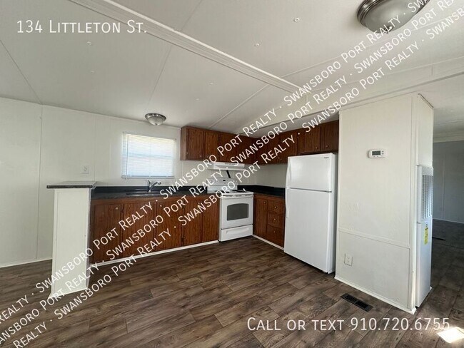 Building Photo - 134 Littleton St