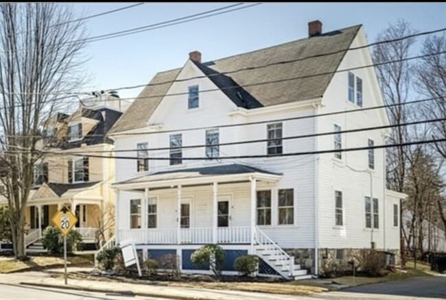 Building Photo - 16 Bedford St