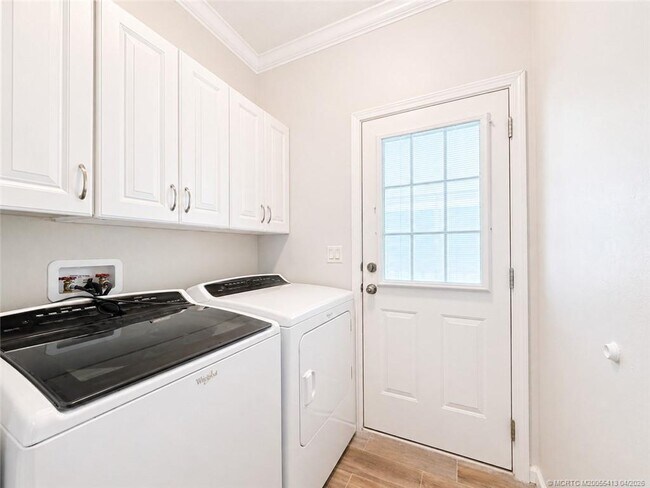 Building Photo - 35 NE Nautical Dr