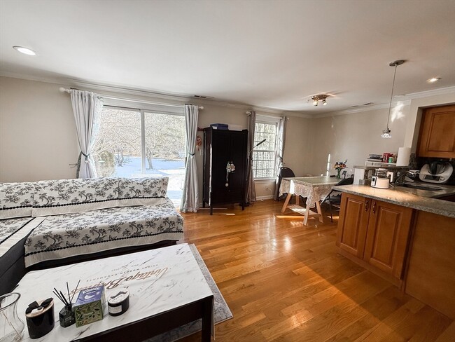 Building Photo - 53 Jericho Rd