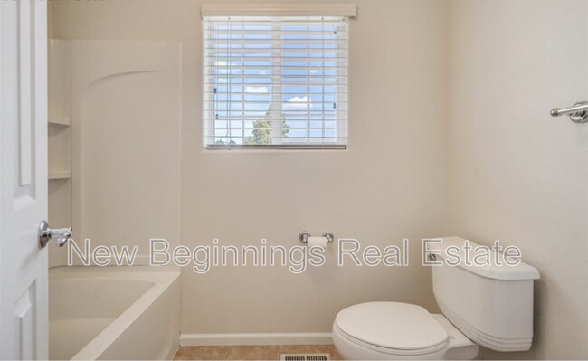 Building Photo - 8099 Elk River View