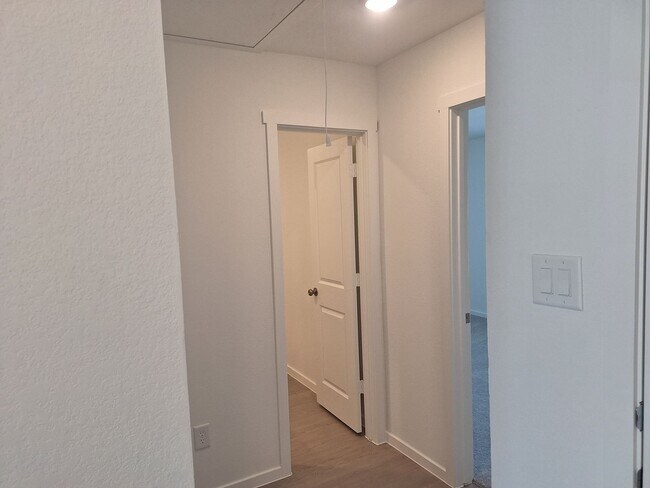Building Photo - 15009 Bushwacker Wy
