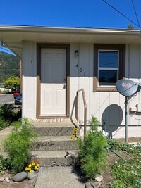 Building Photo - 1 bed / 1 bath apartment