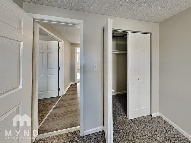 Building Photo - 849 Upwoods Dr