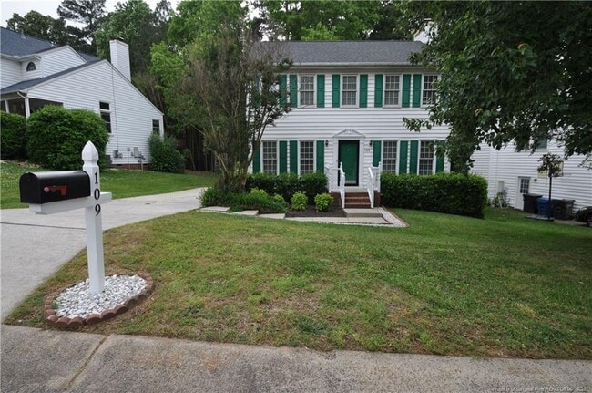 Building Photo - 109 Wood Valley Ct