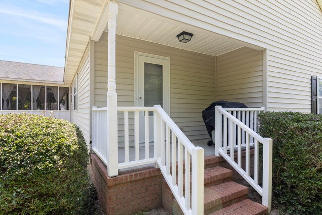 Building Photo - 3 Bedroom, 2 Bath Home
