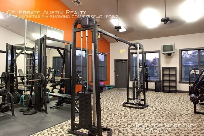 Building Photo - Ridgeview