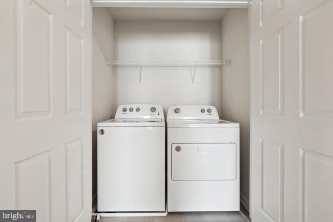 Building Photo - 171 Rae Ct