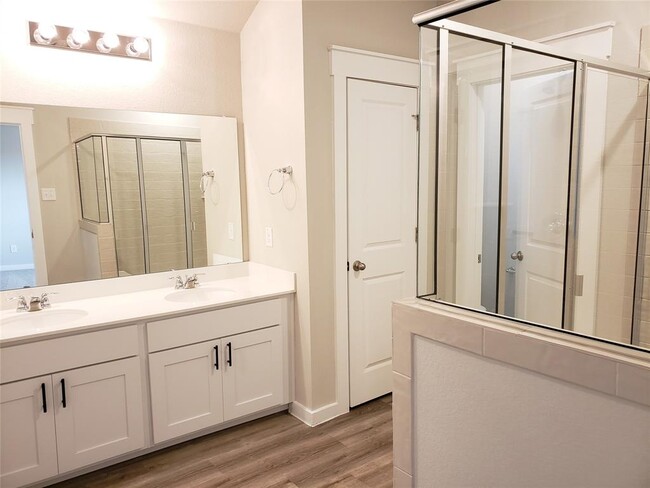 Building Photo - 17202 Crane Fly Dr