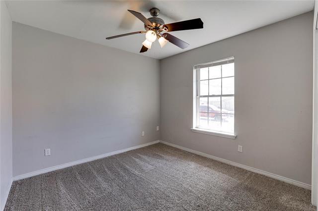 Building Photo - 315 Memory Ln