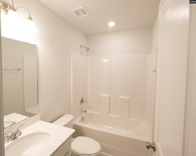 Building Photo - 484 Dinkins Dr