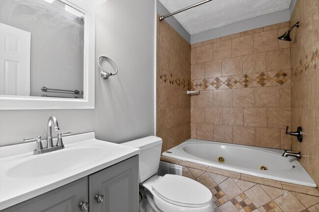 Building Photo - 5539 E Boniwood Turn