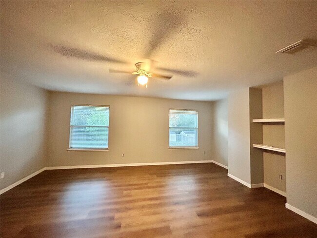 Building Photo - 22918 Breton Point Dr