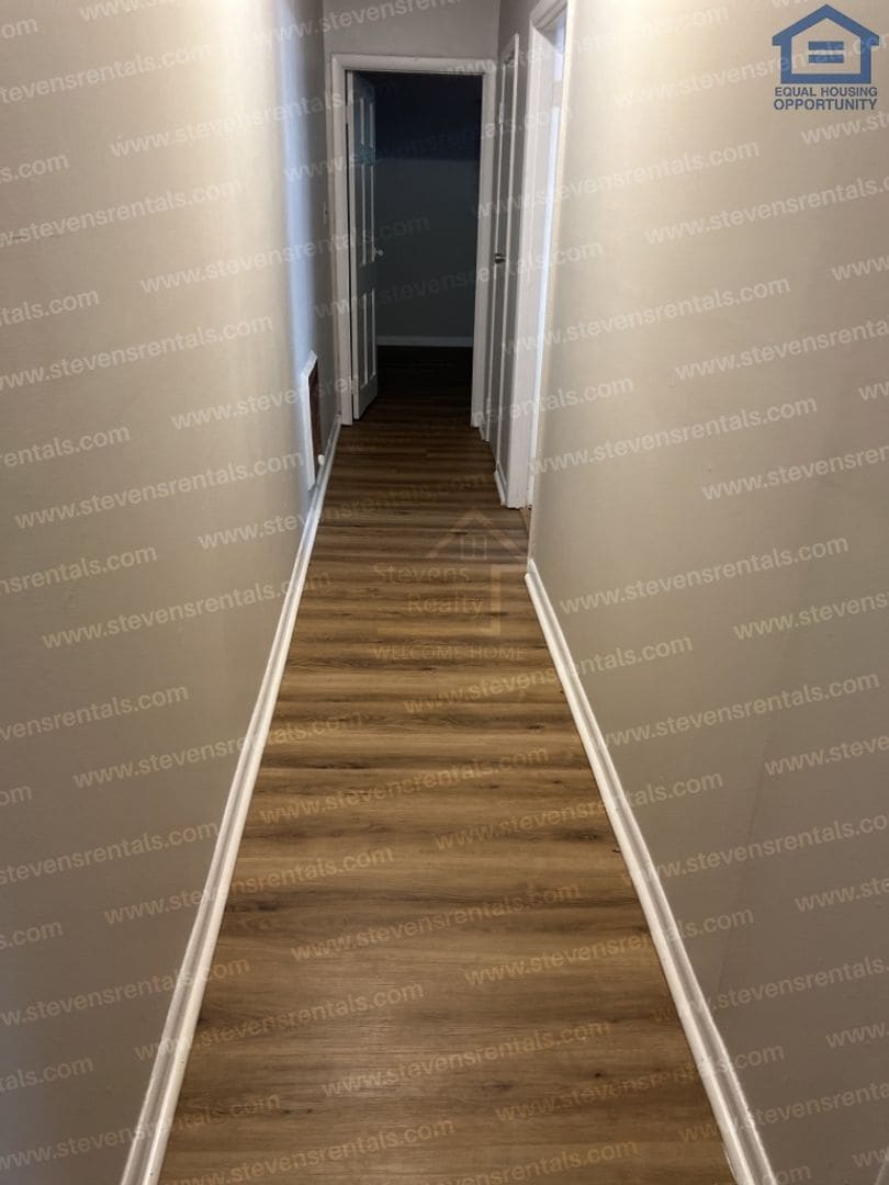 Building Photo - 5417 Slayton Ave