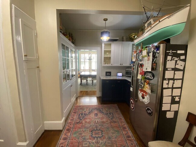 Building Photo - 2225 Blossom St