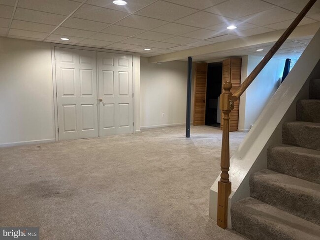 Building Photo - 6122 ROLLING VIEW Dr