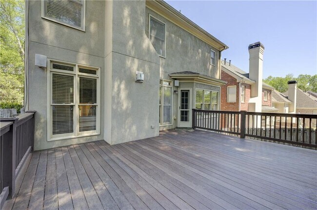 Building Photo - 2745 Lenox Rd NE