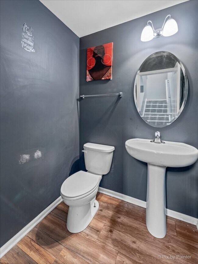 Building Photo - 2270 Aurora Dr