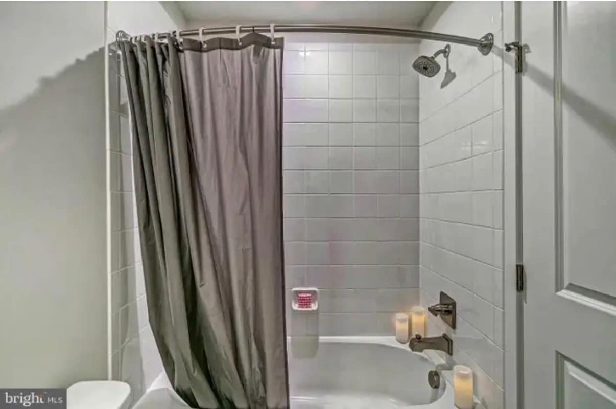 Building Photo - 2820 Arts Vista Blvd