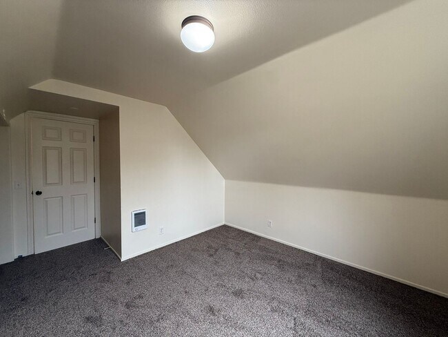 Building Photo - Updated Farm House