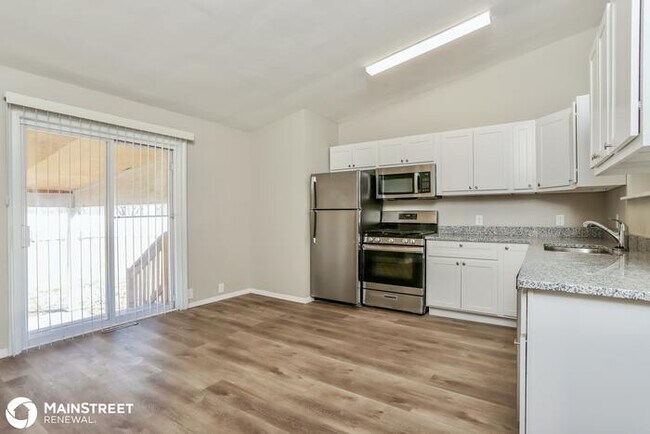 Building Photo - 1 CLARA AVE, ST PETERS, MO 63376